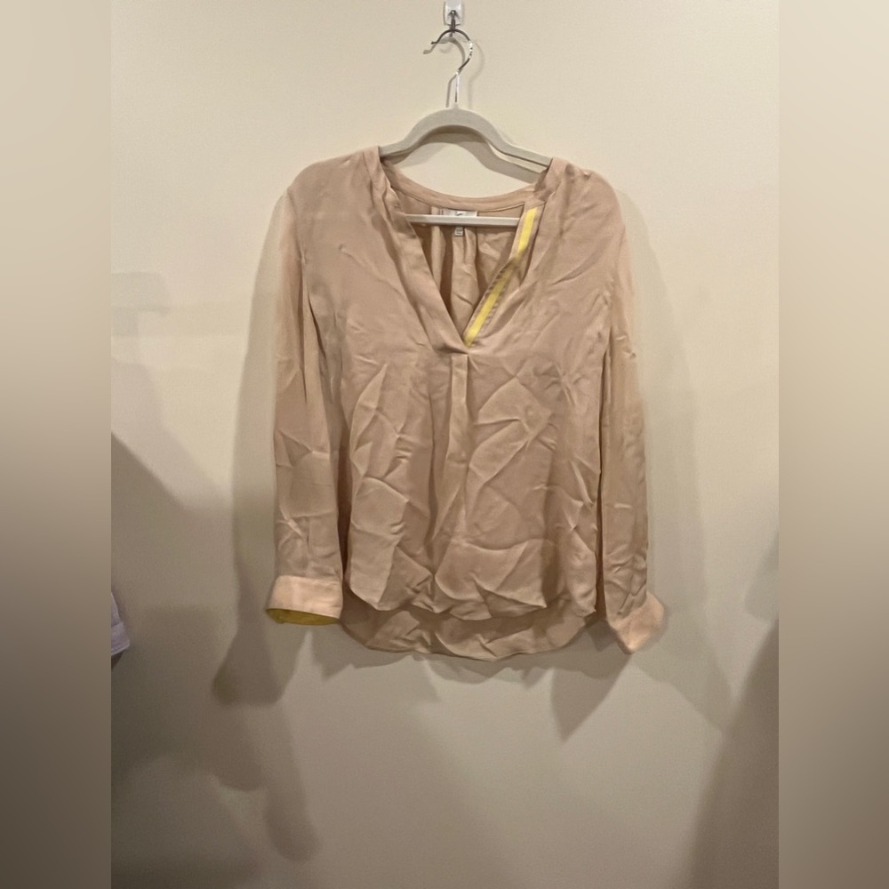 Joie Cream Blouse Size Women’s Medium
